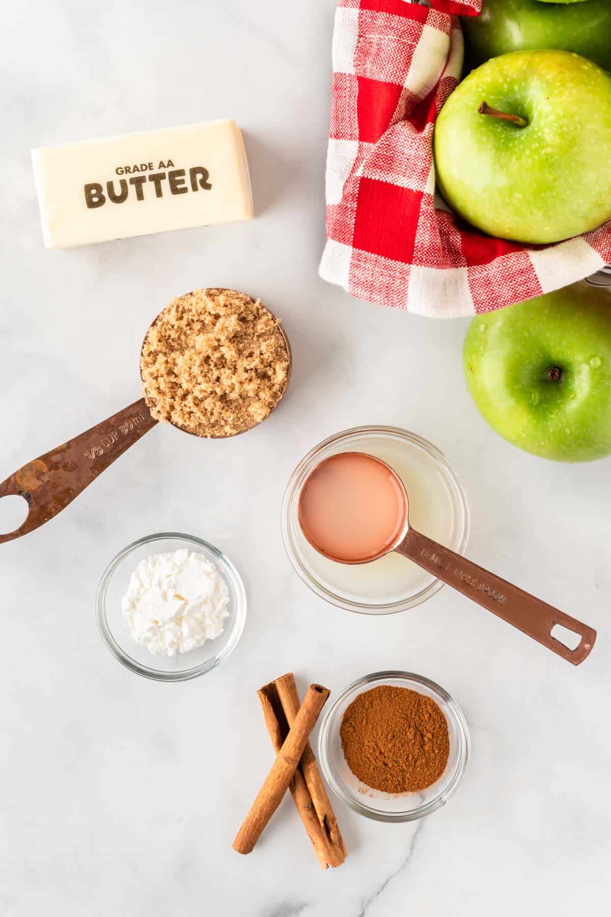 ingredients needed to make baked cinnamon apples