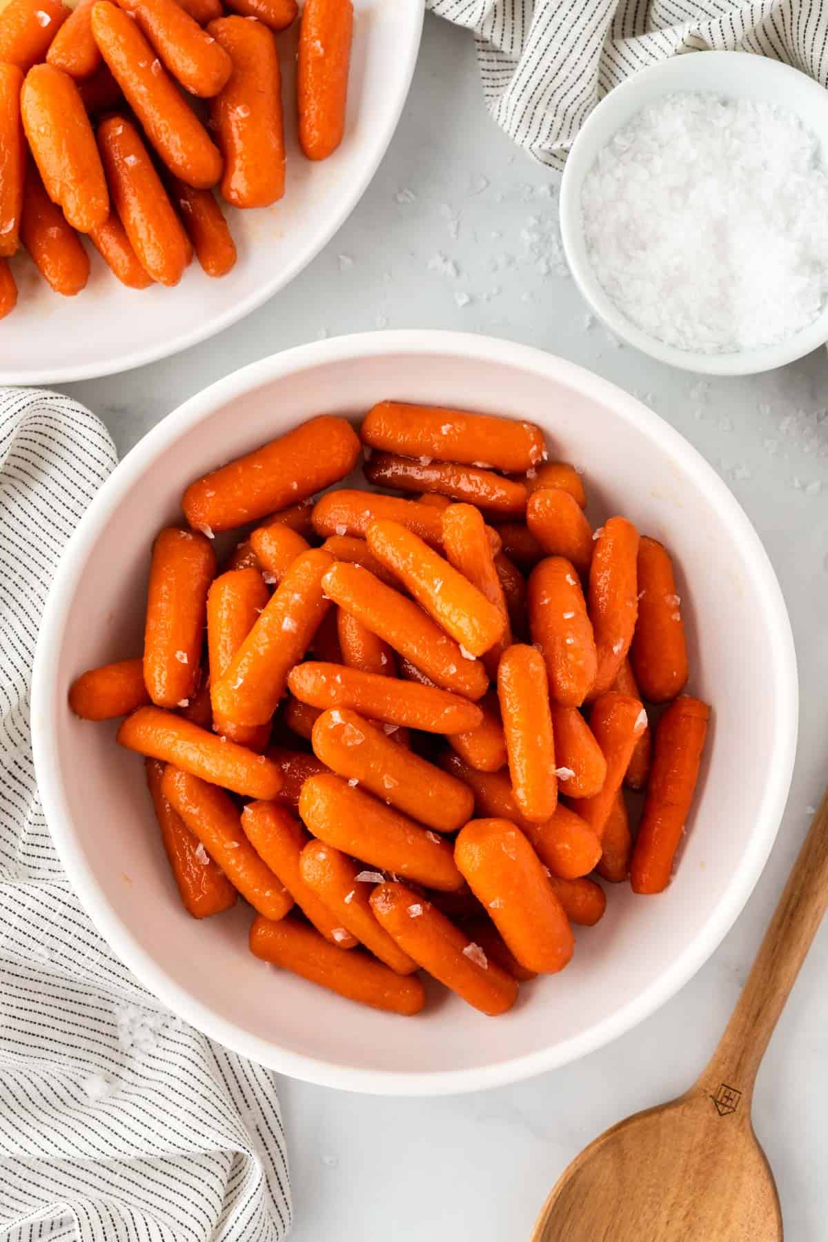 honey brown sugar glazed carrots in a bowl