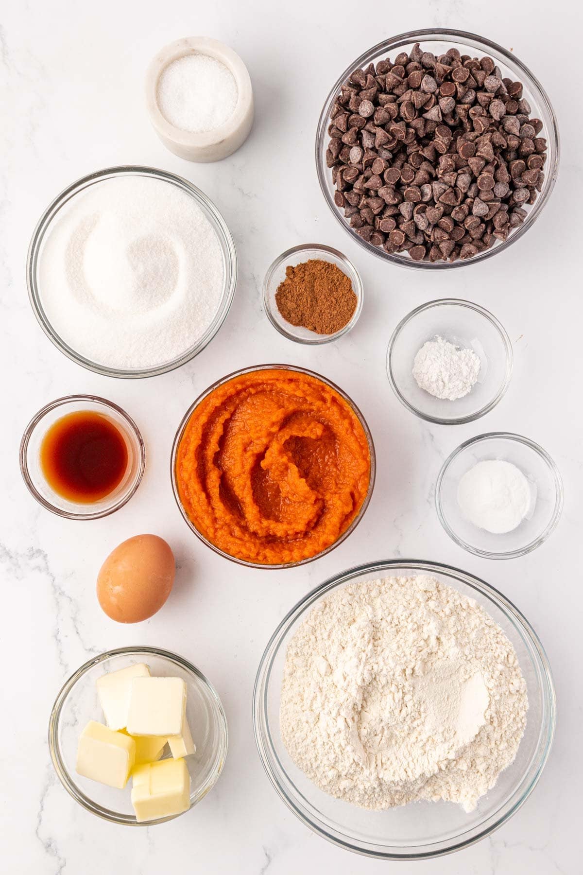 ingredients needed to make pumpkin chocolate chip cookies