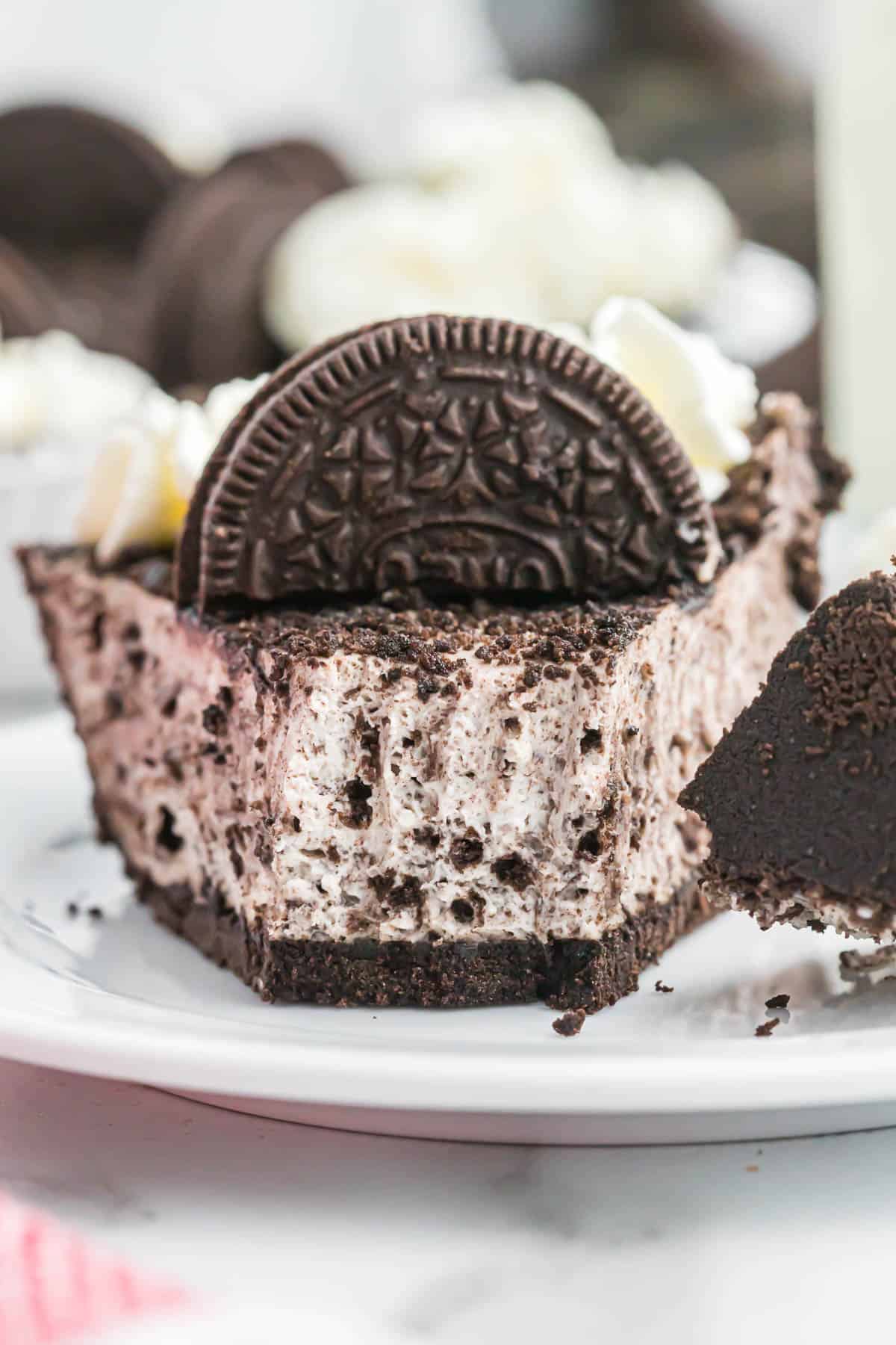 no bake oreo pie slice