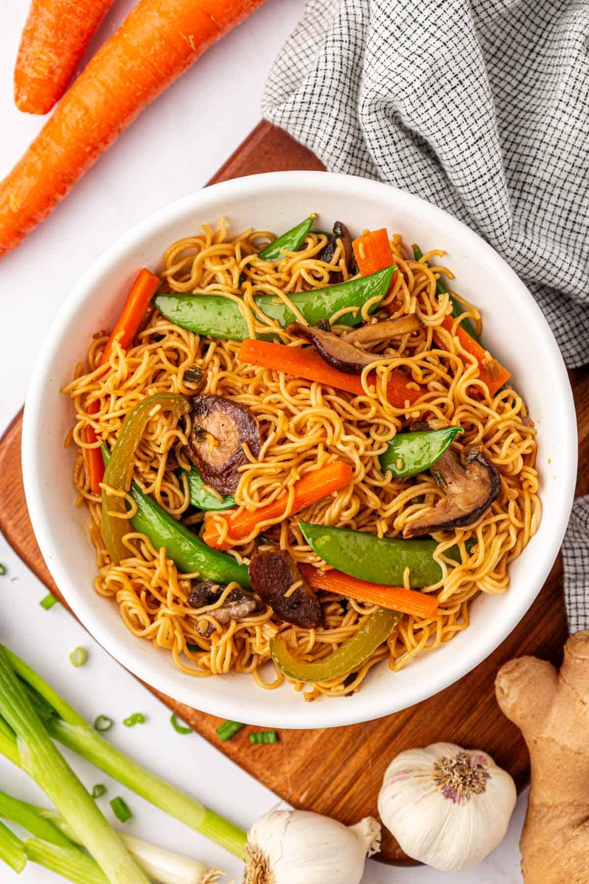 ramen noodle stir fry in a bowl