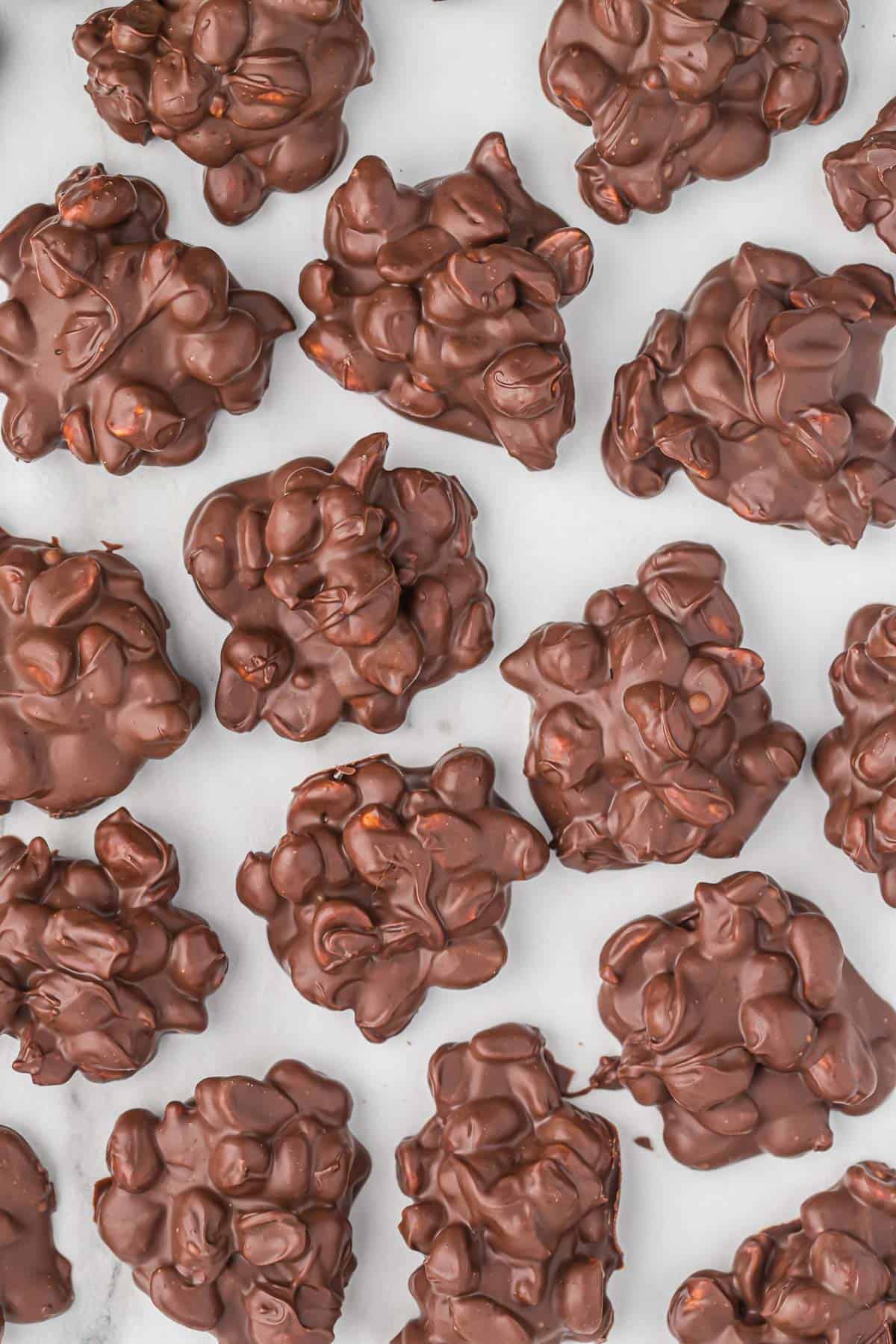 crock pot peanut clusters