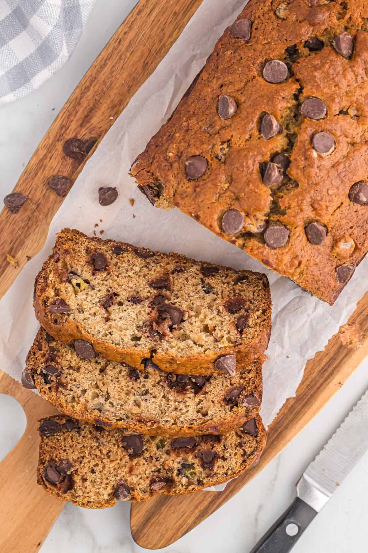 cutting banana bread into slices