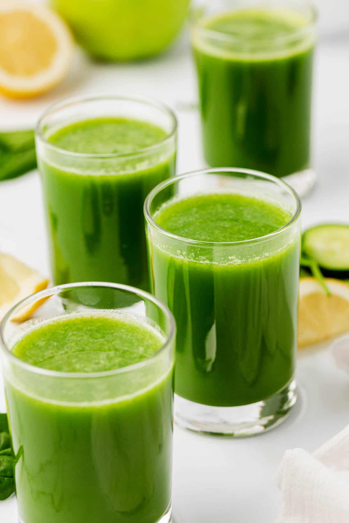 spinach juice in a glass
