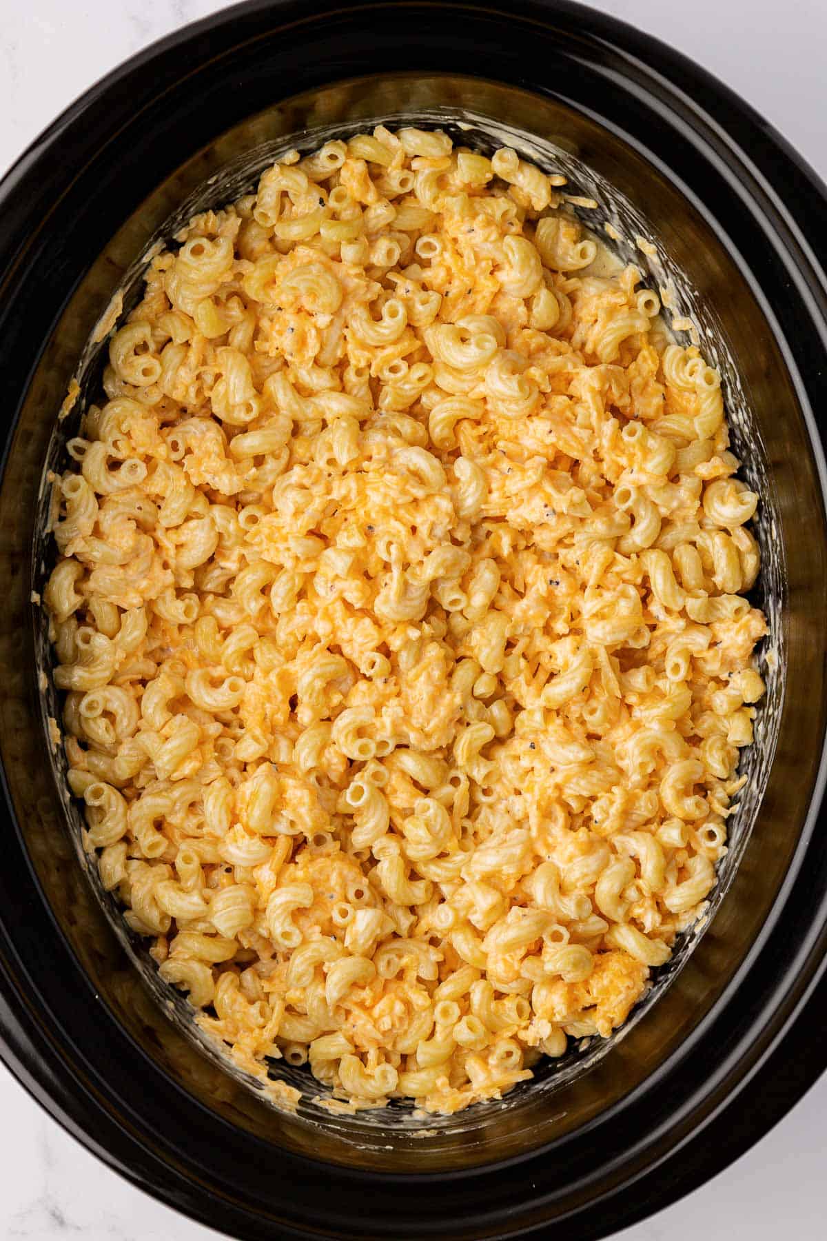 crock pot mac and cheese mixed together