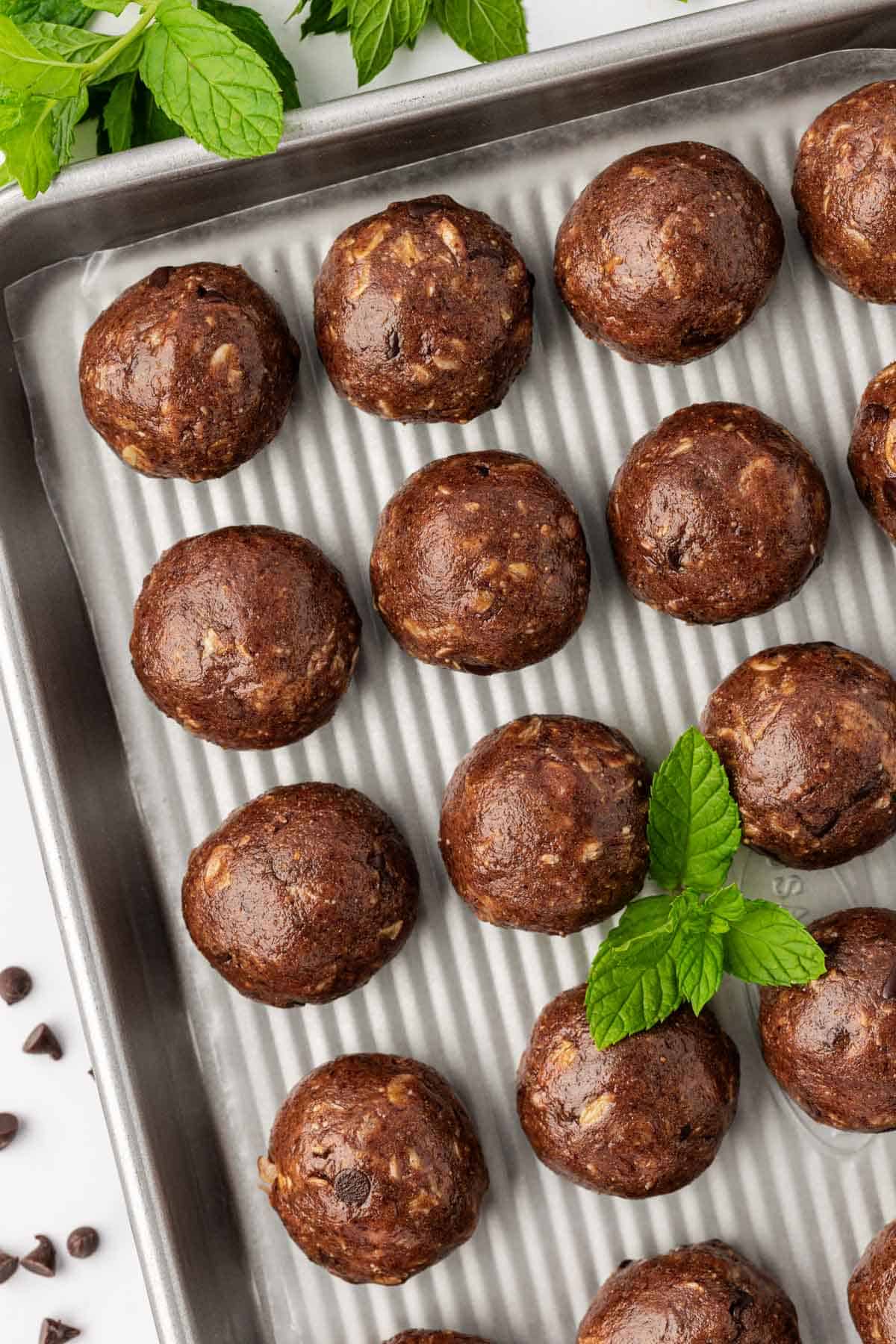 mint chocolate energy bites