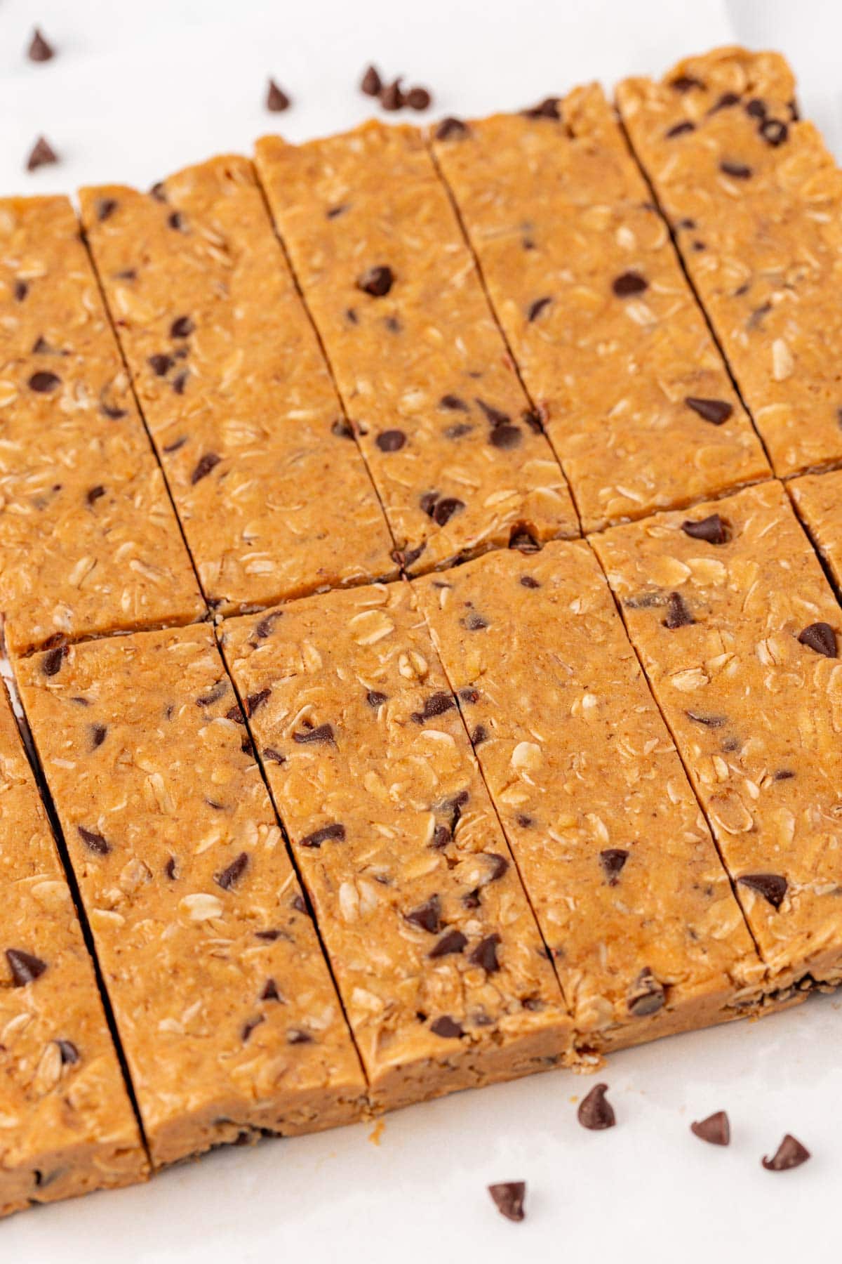 protein granola bars cut into rectangles