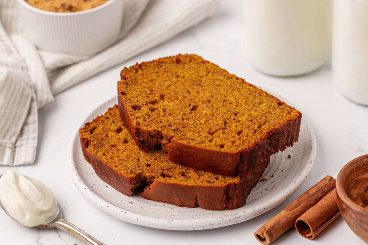 Greek yogurt pumpkin bread slices