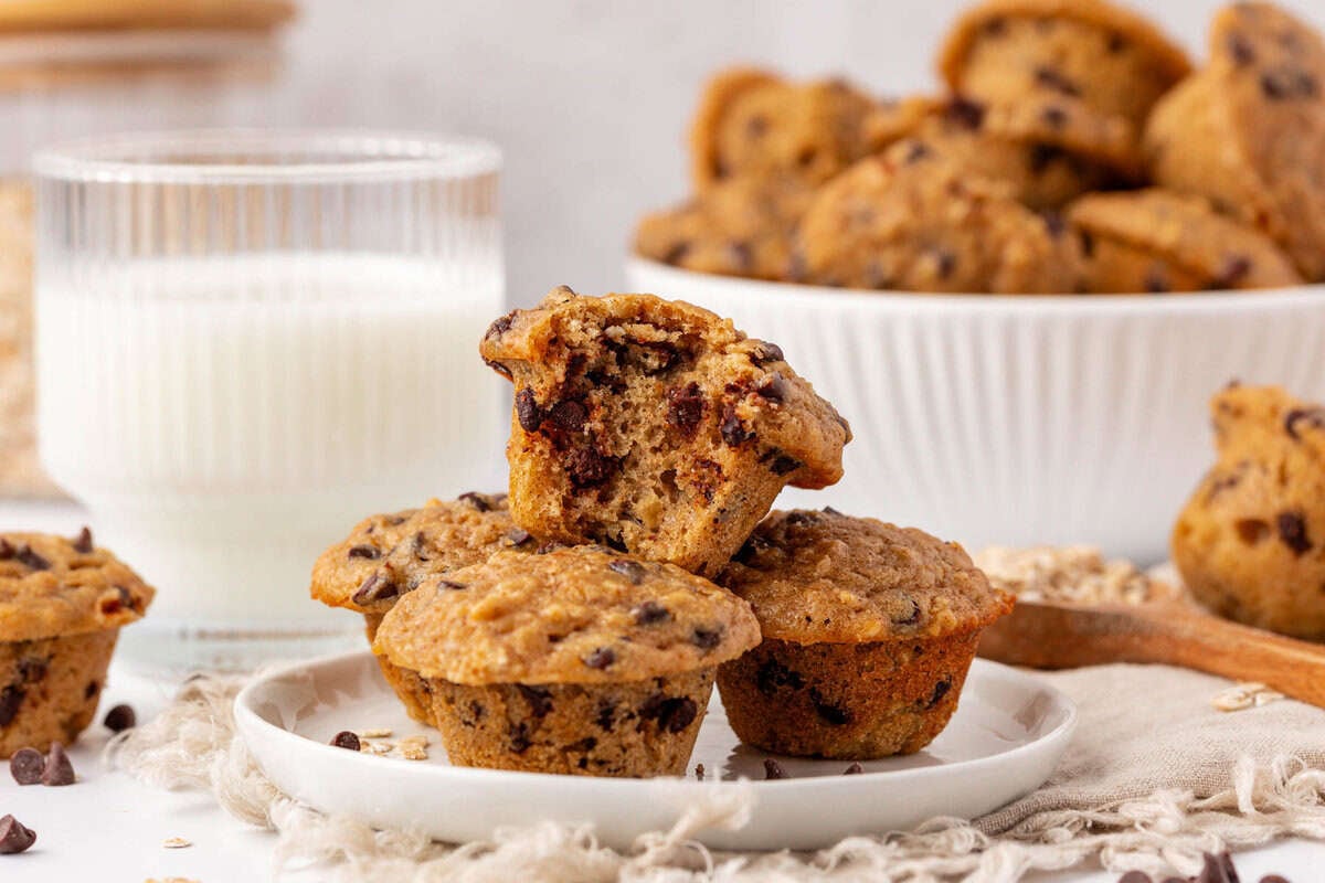 oatmeal cookie mini muffins