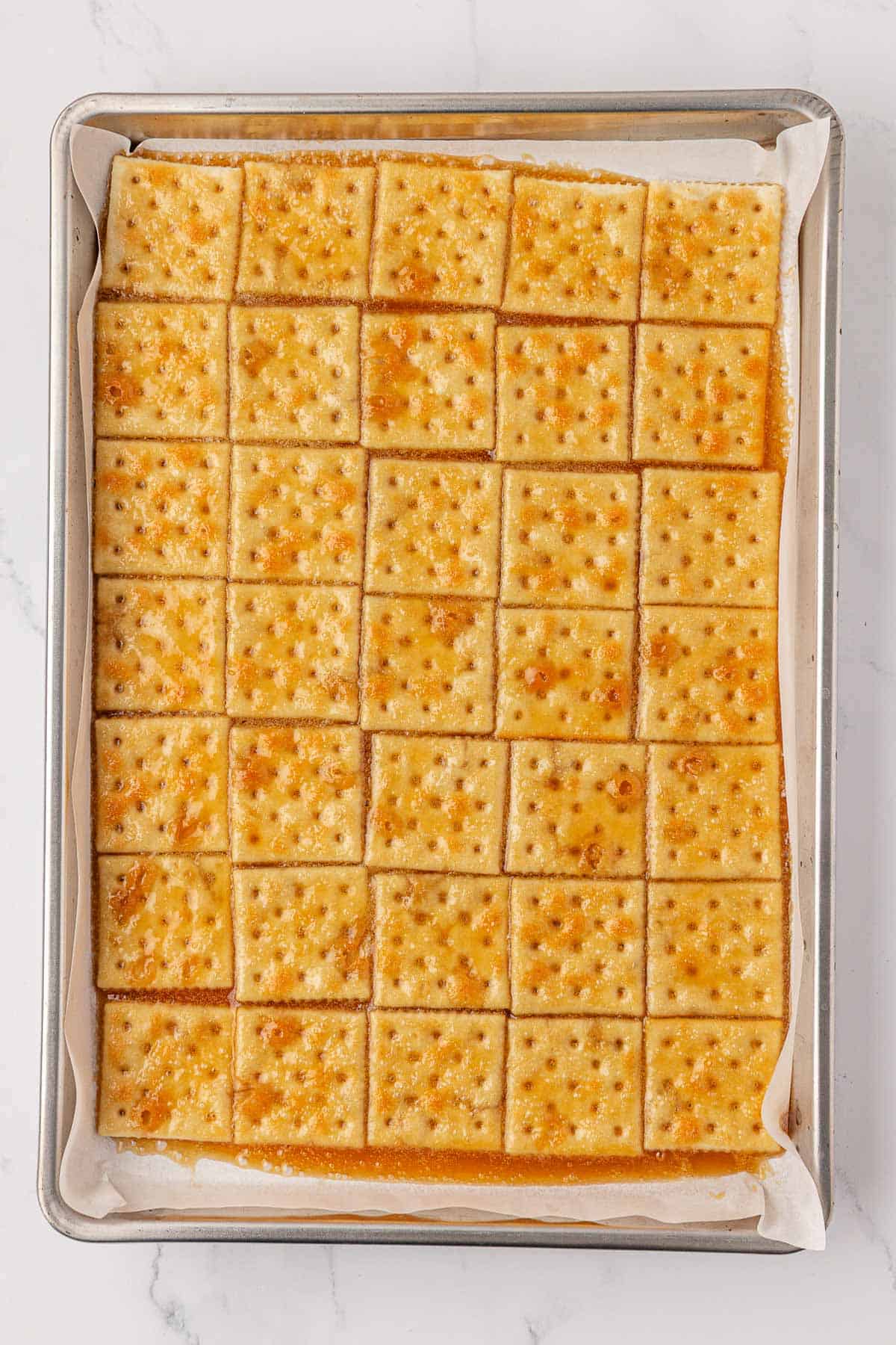 baked saltine crackers with toffee