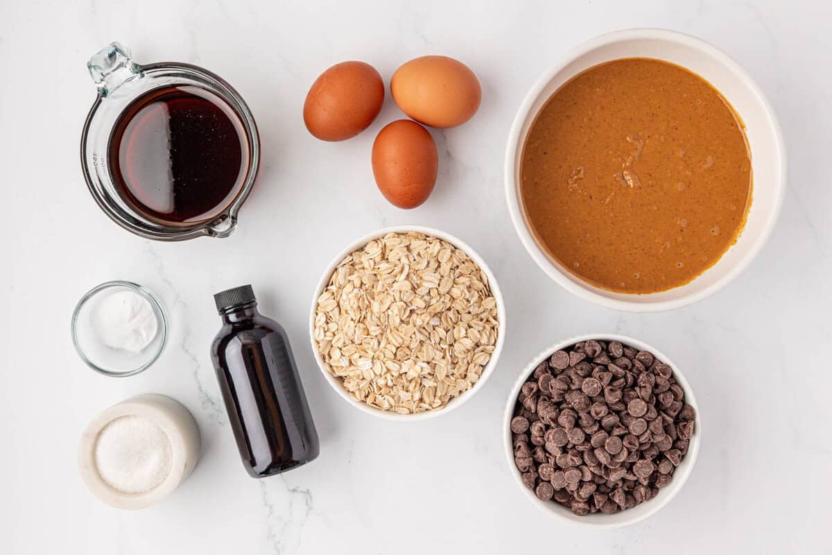 ingredients needed to make gluten free oatmeal chocolate chip cookie bars